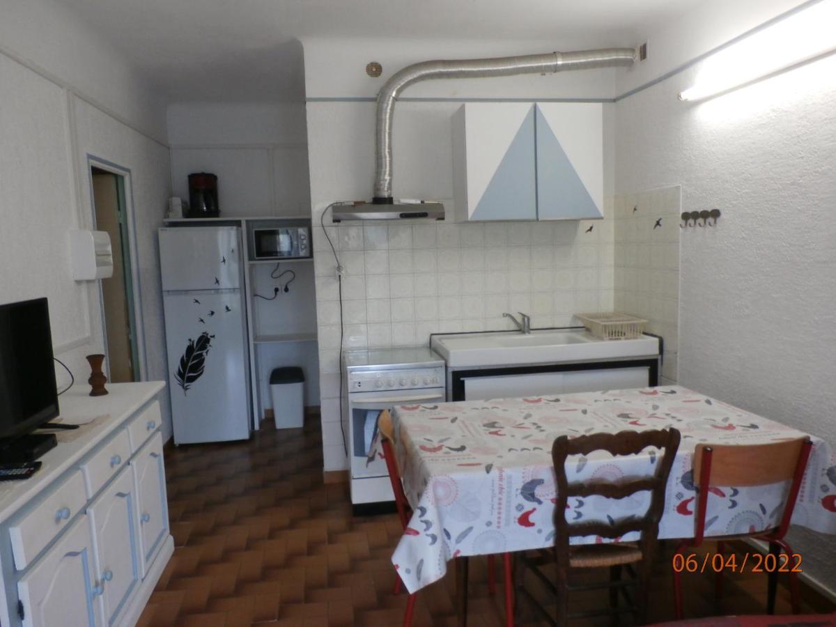 Location Dans Un Mas Avec Piscine Et Parking Apartment Argeles-sur-Mer Bagian luar foto